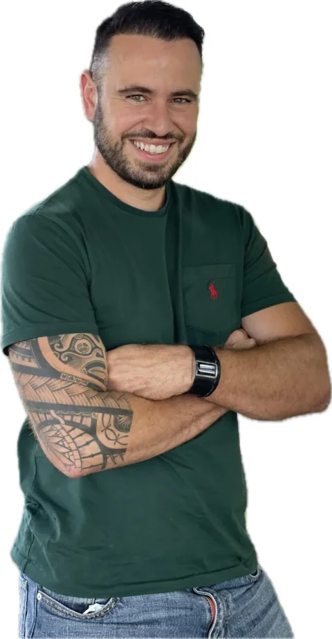 Romain, fondateur d'Inject-Styrène, expert certifié RGE en isolation thermique dans le Vaucluse